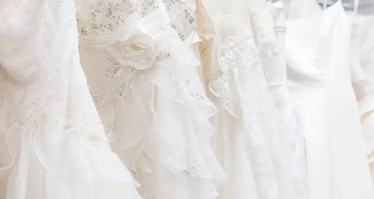 How to Steam a Wedding Dress
