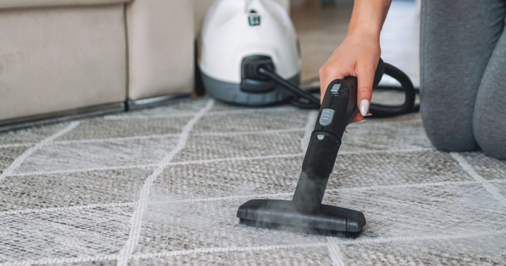 how to deep clean carpet with a steam cleaner
